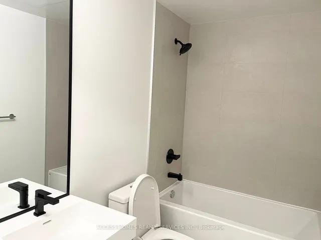 Additional image 8 of 250 Lawrence Ave Unit 414