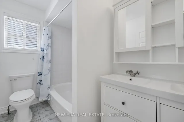 Additional image 30 of 2911 Addison St