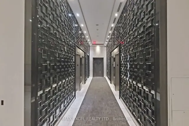 Additional image 40 of 90 Park Lawn Rd Unit 2608