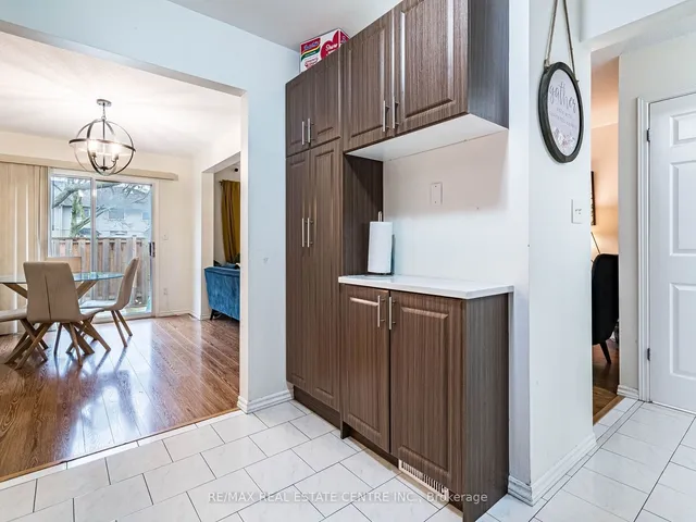 Additional image 10 of 1 Royalwood Cres Unit 58