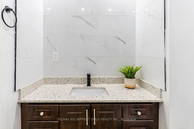 Additional image 24 of 334 Cannon St