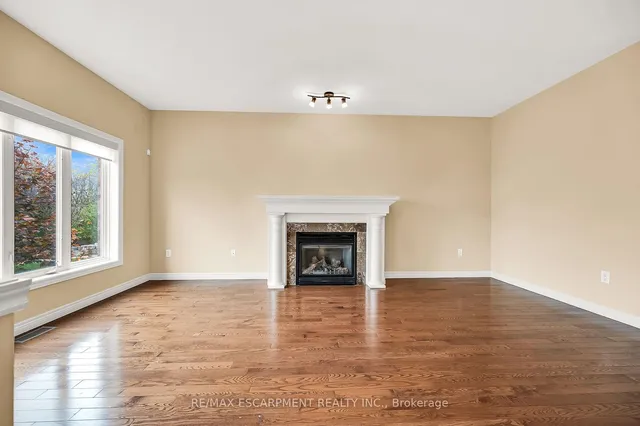 Additional image 15 of 61 Waterford Cres