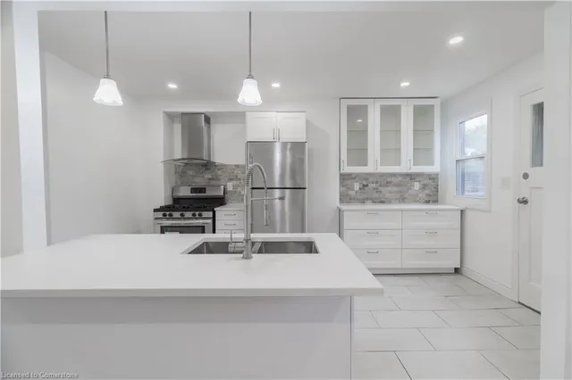 Additional image 7 of 30 Graham Ave