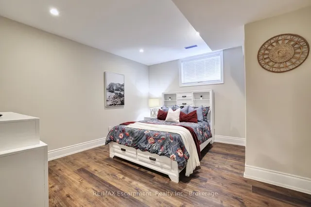 Additional image 30 of 48 PALOMINO Dr