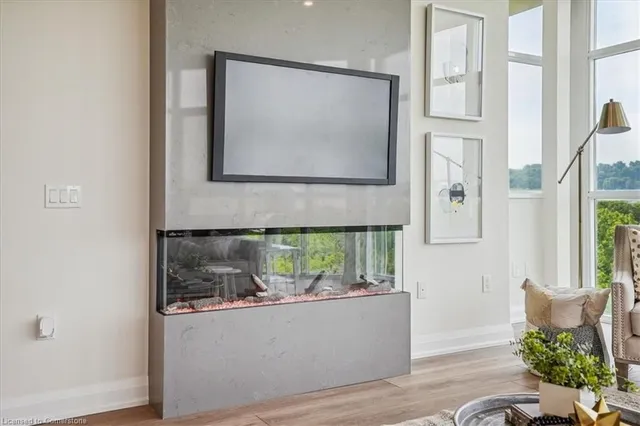 Additional image 10 of 2750 King St Unit 806