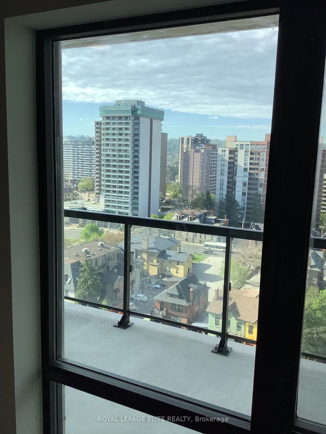 Additional image 8 of 15 QUEEN St Unit 1301