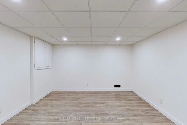 Additional image 20 of 4 Mcmaster Ave