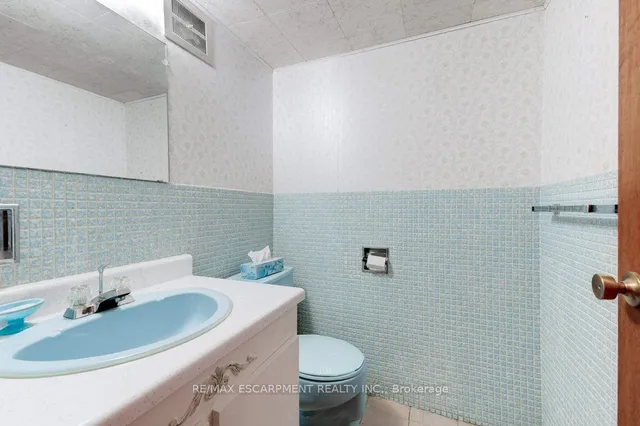 Additional image 25 of 146 West 3rd St