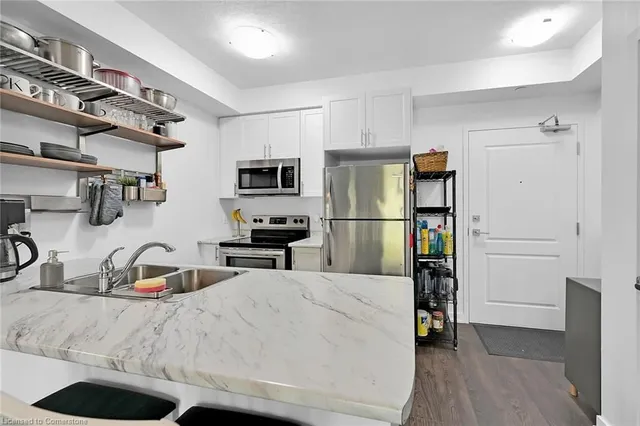 Additional image 11 of 125 Shoreview Pl Unit 114