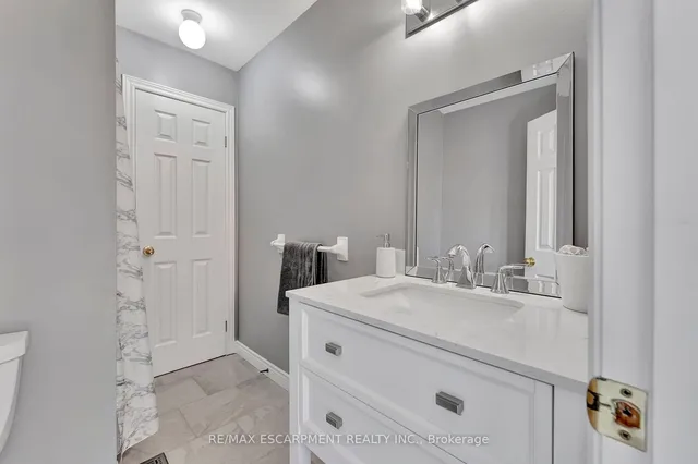 Additional image 19 of 19 Falconridge Dr