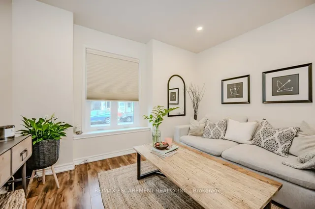 Additional image 10 of 63 Beechwood Ave