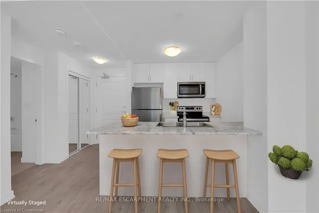 460 Dundas St Unit 426