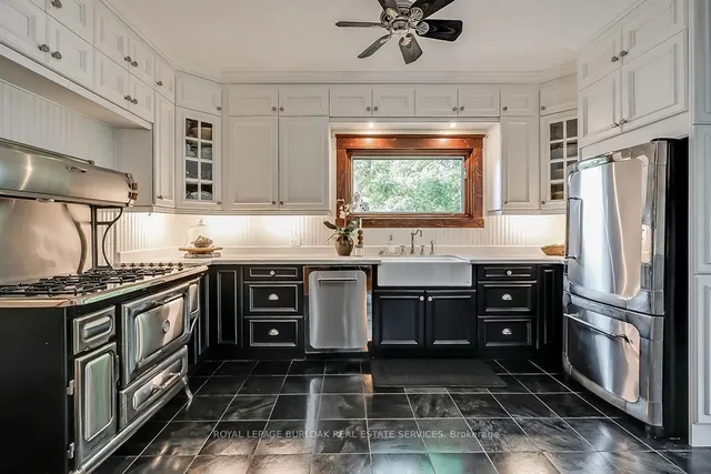 Additional image 9 of 389 Torrance St