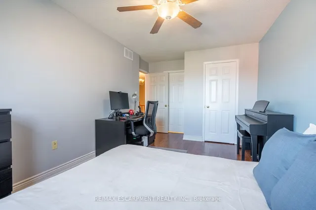 Additional image 26 of 85 Royalvista Dr