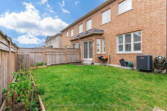 Additional image 35 of 1485 Chretien St