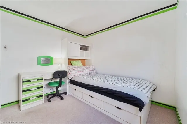 Additional image 24 of 8 Muscot Dr