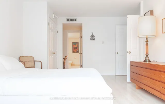 Additional image 30 of 160 Frederick St Unit 706