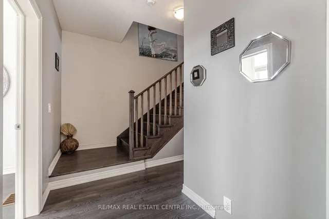 Additional image 4 of 85 Bronson Terr