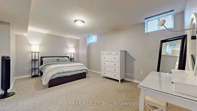 Additional image 36 of 1387 Marshall Cres