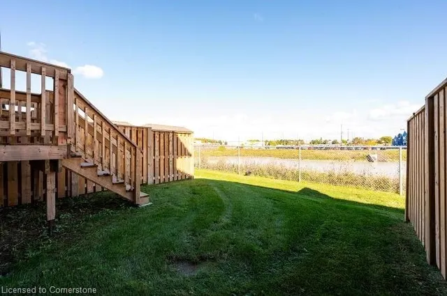 Additional image 35 of 114 Laguna Village Cres