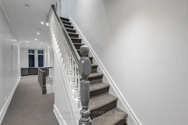 Additional image 23 of 125 Hazelton Ave