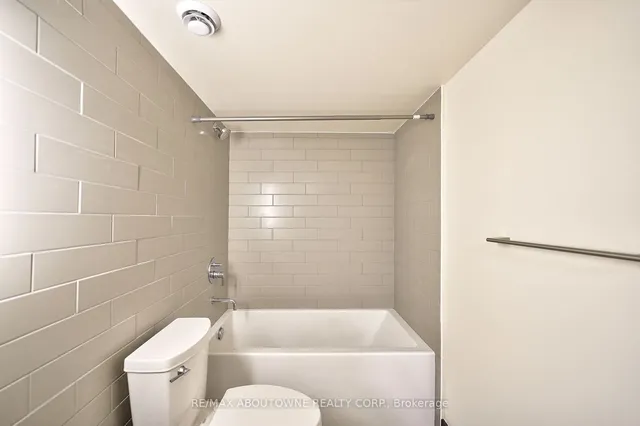 Additional image 23 of 121 King St Unit 505