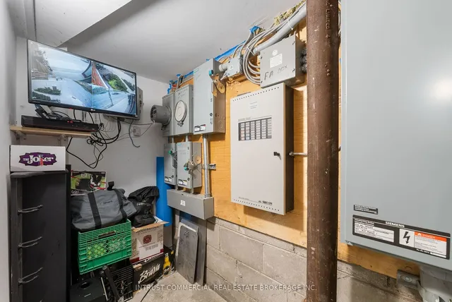 Additional image 10 of 3635 Dundas St