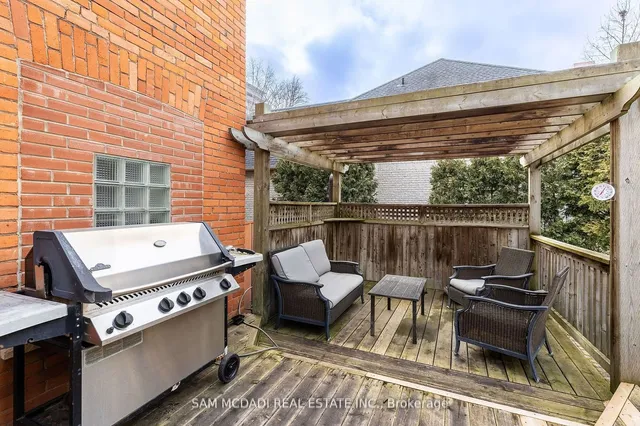 Additional image 26 of 2177 Lakeshore Rd