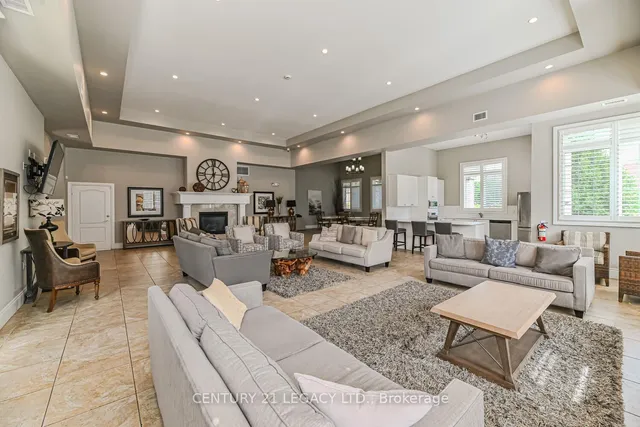 Additional image 37 of 1460 Main St Unit 214