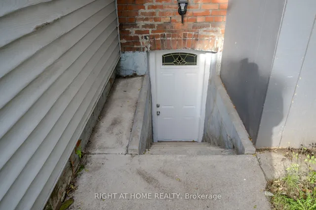 Additional image 21 of 72 Dundurn St