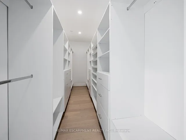 Additional image 10 of 974 North Shore Blvd