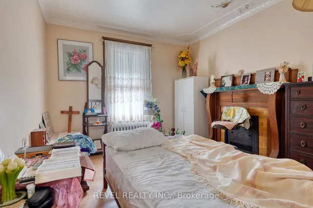 Additional image 22 of 34 Sherman Ave