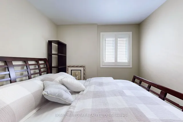 Additional image 26 of 958 Midland Ave