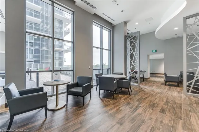 Additional image 37 of 2087 Fairview St Unit 1808