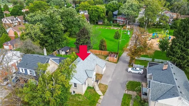 Additional image 45 of 136 Brantdale Ave