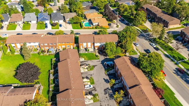 Additional image 38 of 202 LAVINA Cres Unit 10