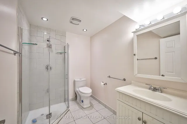 Additional image 36 of 3 Resolute Dr