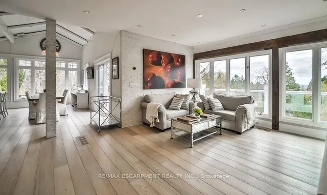 Additional image 5 of 4028 Millar Cres