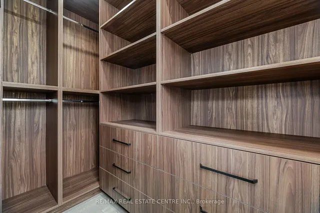 Additional image 31 of 1204 West 5th St