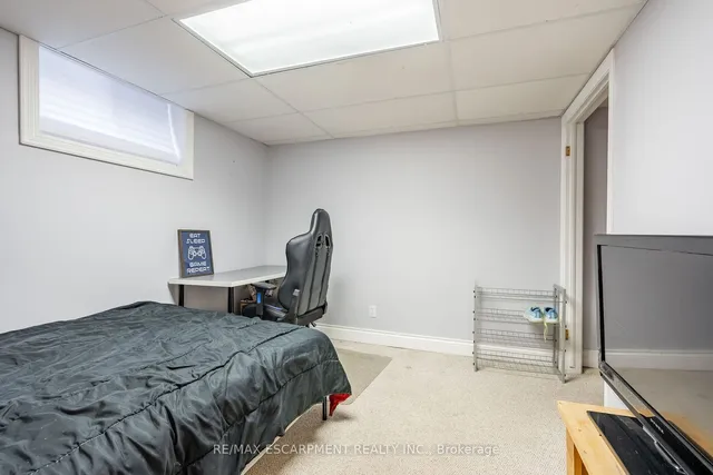 Additional image 26 of 702 SEVENTH Ave