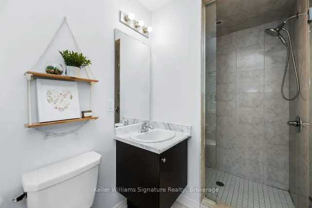 Additional image 11 of 47 Madonna Dr Unit 4