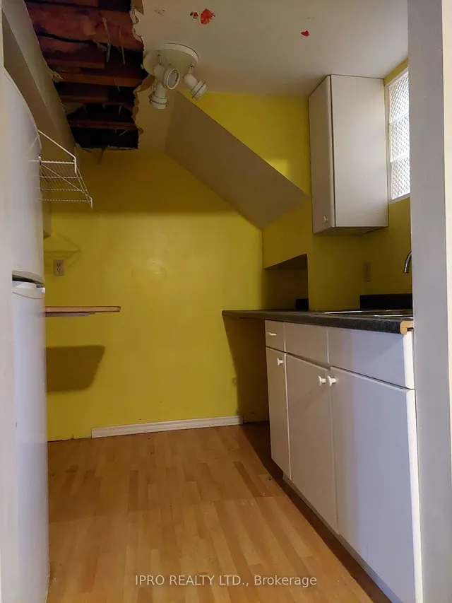 Additional image 9 of 12 Harewood Ave