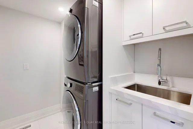 Additional image 20 of 3052 Bayview Ave