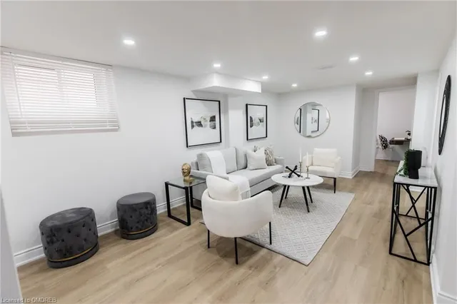 Additional image 29 of 46 Upper Walker Ave