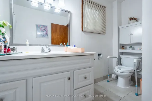 Additional image 23 of 261 Jackson St