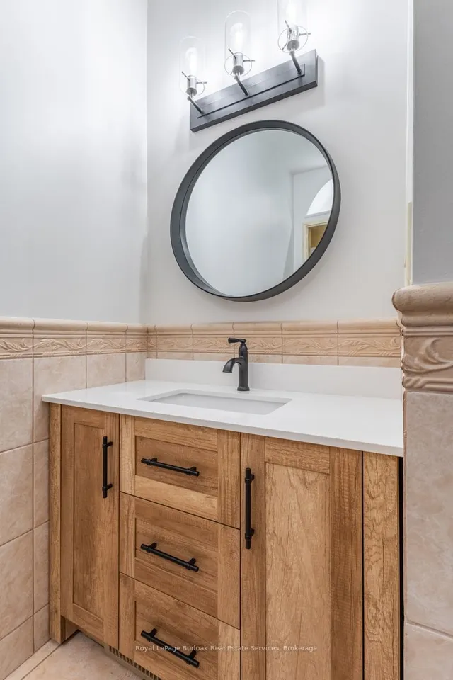 Additional image 22 of 432 Burlington Ave