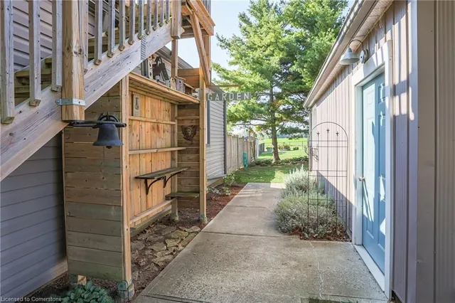 Additional image 39 of 2104 Highway 56