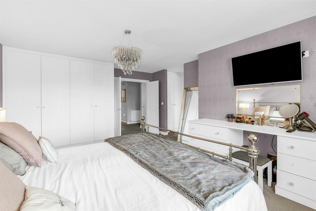 Additional image 25 of The Drive, Welwyn