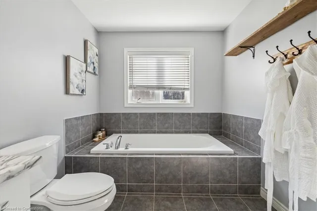 Additional image 28 of 127 Kinsman Dr