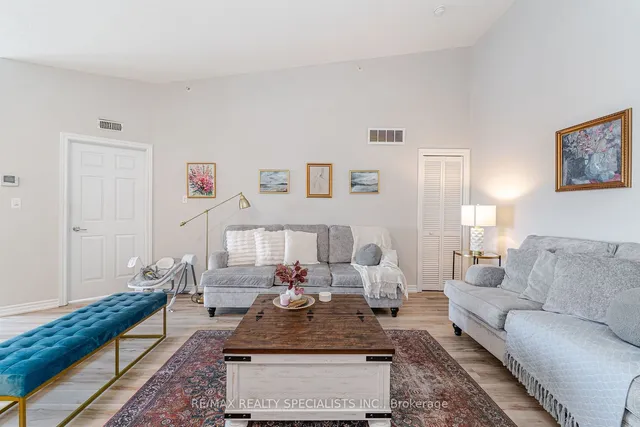 Additional image 11 of 1350 Main St Unit 412